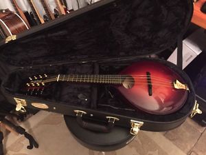 Breedlove Legacy OO mandolin