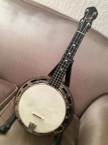 Ludwig Wendell Hall Ukulele Banjo