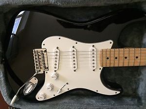 Fender Stratocaster Black Maple Neck 2012
