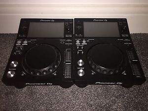 xdj 700 Pair In Excellent Condition. With Box And Accessories.