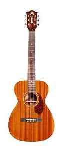 Guild M-120 Acoustic Guitar in Natural