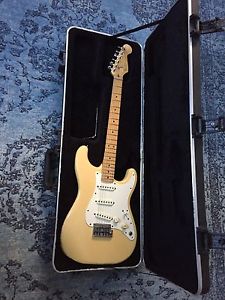1983 USA Fender Stratocaster w/OHSC