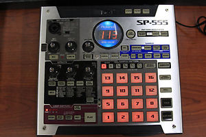 Roland SP-555 Creative Sampler / W. Performance Effects