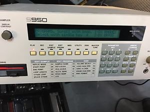 Vintage Akai S950 Midi Digital Sampler ,S 950 , 1536 Memory EX  //ARMENS//