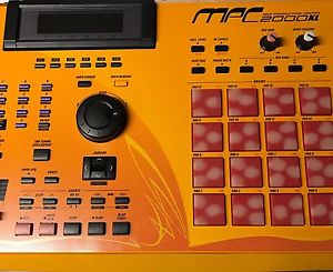 akai mpc 2000 xl Sampler, Sequencer Drum Machine. Limited Edition SE-2