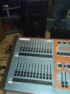LSC lighting maXim S 24 faders, 512 DMX Channel lighting console
