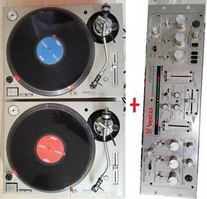 Technics turntable SL-1200MK3D x 2  Vestax mixer PMC25