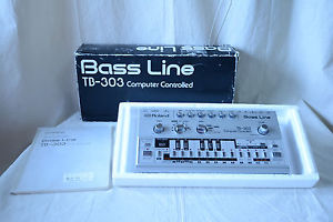 Roland TB-303 TB303 Bass Line Vintage Analog Synthesizer overhauled!! w/ box