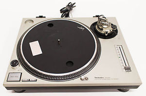 TECHNICS SL-1200MK2 Manual Stereo Turntable - DJ Equipment For Parts / Repair