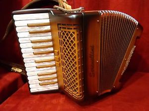 New Serenellini 262 MW Piano Accordion Mahogany Shaded Wood LMMH 34 96