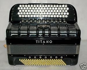 TITANO B-Griff 120 bass Harmonica Accordion Akkordeon Fisarmonica Excellent