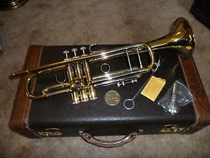 1973 Bach Stradivarius Model 37 Bb Trumpet, Case & 7C Mouthpiece - NICE!
