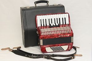 Weltmeister/Walther Teeny 48bass Accordion/NEWLY COND./DHL WORLD WIDE SHIPPING