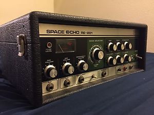 Roland RE-201 Space Echo - 100V version