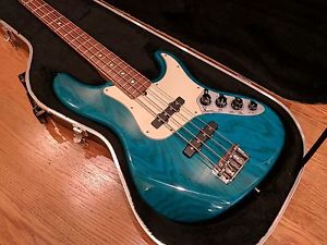 Fender Deluxe Active Electric Bass Guitar -- American Made in 1998