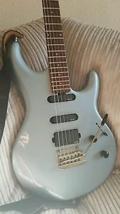 Ernie Ball Music Man EBMM Luke II Steve Lukather model