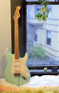 Fender Classic 50s Stratocaster Electric Guitar