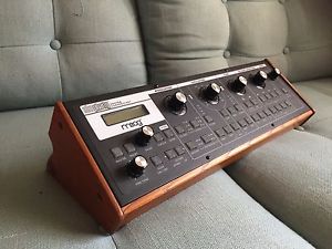 Moog Slim Phatty Synthesizer MINT + Wood side panels + Moog Editor Software
