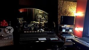 Yamaha PM 2000 32 Channel Analog Recording Console!