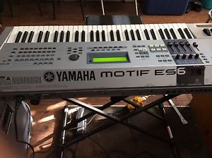 Yamaha MOTIF ES6 Keyboard Synthesizer