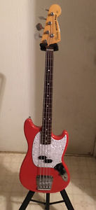 Fender Mustang Bass '68 Reissue Short Scale MIJ. Manufactured in 2002.