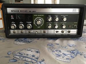 Roland RE-201 Space Echo - Space Echo Tape Delay with Reverb