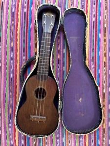 Favilla Soprano Vintage Ukulele with Case