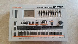ROLAND TR-707 RHYTHM COMPOSER DRUM MACHINE & POWER SUPPLY