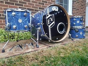 4 gold badge dw drums Collectors series 03 Navy blue diamond finishply shell-kit