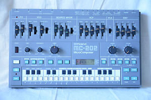 Roland MC-202 MicroComposer analog synthesizer/sequencer overhauled TB-303 SH101