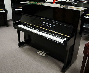 Yamaha U1 PROFESSIONAL UPRIGHT PIANO