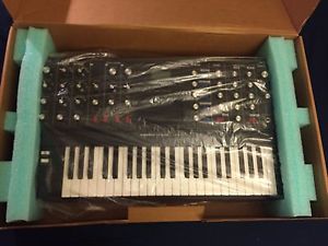 Moog Minimoog Voyager Electric Blue Keyboard Synthesizer