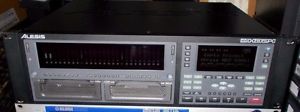 Alesis ADAT HD24 - Hard Disk Recorder W/Remote, Two Hard Drives,40.GB TO 80.GB