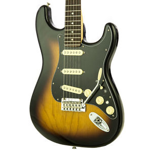 Brand New Fender Deluxe Stratocaster Strat 2 Tone Sunburst Electric Guitar