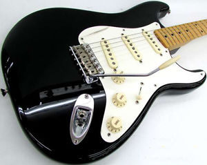 FENDER USA TB 57 "STRATOCASTER NOS Used Pro Serviced  w/ Hard case