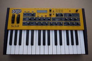 Dave Smith Mopho Synthesizer Keyboard