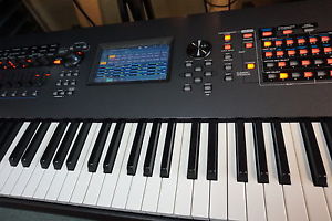 Yamaha Montage 8 88-Key Workstation Keyboard Synthesizer