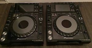 Pioneer CDJ-2000 Nexus DJ Turntable Pair (2) Used 5 Times, Flawless