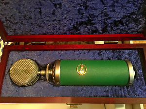 Blue Kiwi Condenser Cable Professional Microphone