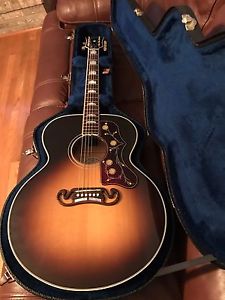 Gibson J200 Standard Vintage Sunburst Acoustic Electric W/ Case
