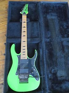 1991 Ibanez UV777-GR Universe Steve Vai. Loch ness green. Unique! Rare!