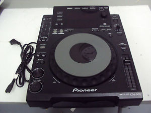 Pioneer CDJ-900 Multi-Format Audio Player  Pro DJ