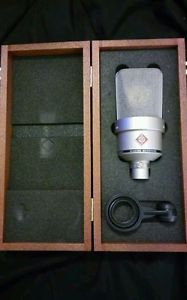 Neumann tlm 103 condenser microphone with free shock mount and mogami XLR cables