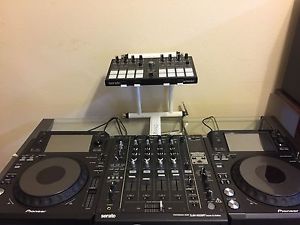 Pioneer DJM-900SRT And 2 Pioneer XDJ-1000 And 1 DDJ-SP1