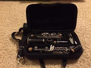 Wood Clarinet w/ Accessories And Case.  Make Offer!!!