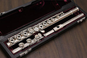 Yamaha YFL-677 Flute