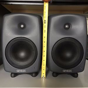 2 Genelec 8040A 6.5 inch bi-amp monitors black