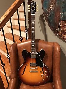 Gibson Es335 Electric Guitar