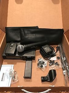 Shure Wireless Mic Kit ulxp4 kit W/ Sm58 and Lav Transmitter Mint Free Shipping