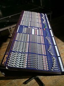 Midas Verona 56-channel 8-bus analogue mixing desk with live-in flightcase